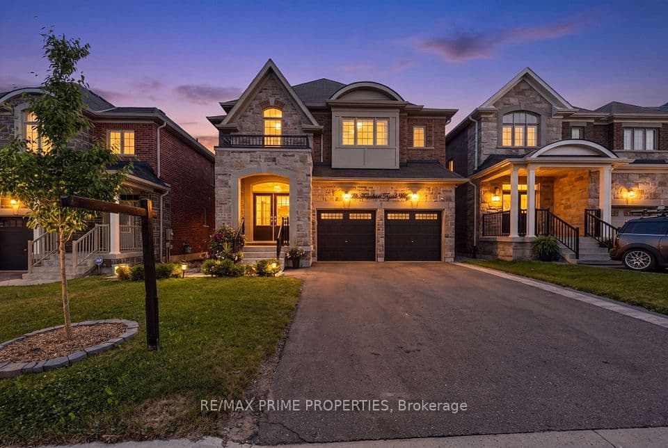 28 Frederick Taylor Way, East Gwillimbury, ON L0G 1M0 – photo 2