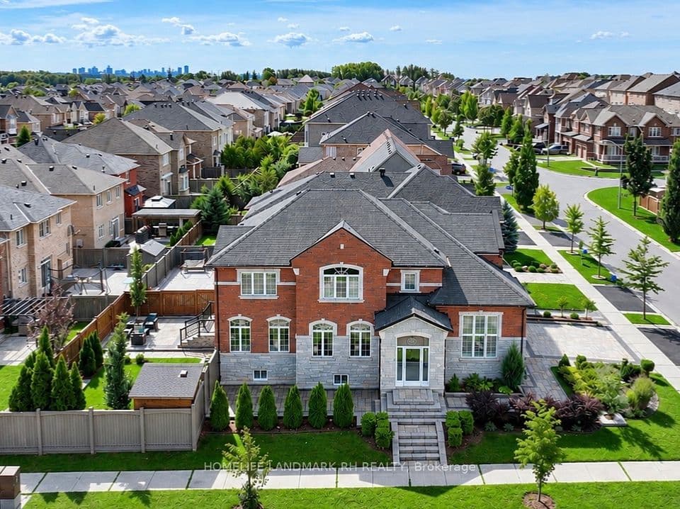 131 OBERFRICK Avenue, Vaughan, ON L6A 0P1 – photo 2