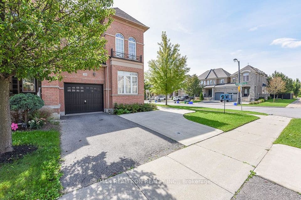 119 Lindbergh Drive, Vaughan, ON L4H 1M1 – photo 2