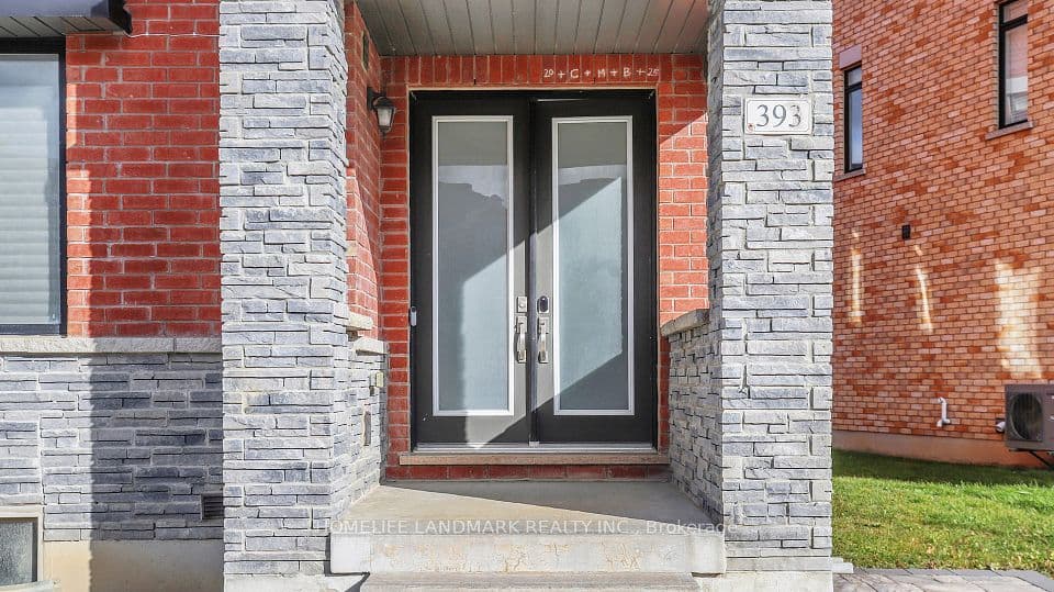 393 William Graham Drive, Aurora, ON L4G 0Z9 – photo 2