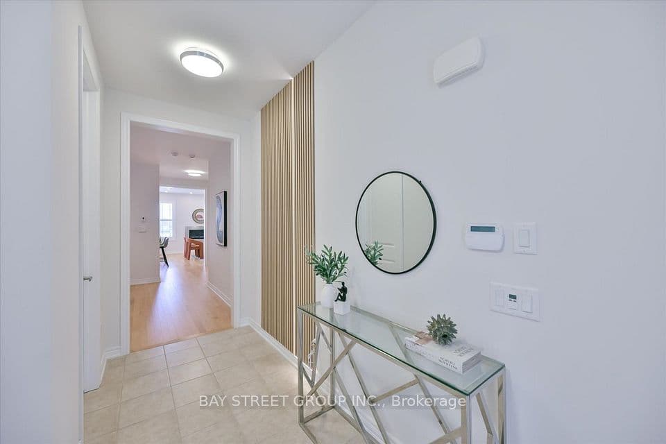 62 Roth Street, Aurora, ON L4G 0W7 – photo 3