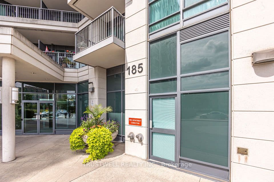 185 Oneida Crescent 808, Richmond Hill, ON L4B 0B1 – photo 2