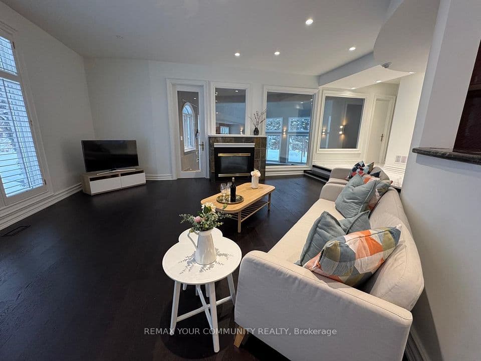 76 Silver Fox Place, Vaughan, ON L6A 1G2 – photo 3