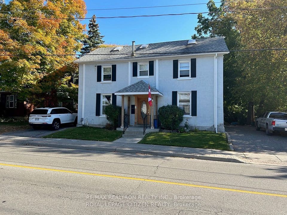 648 Gorham Street, Newmarket, ON L3Y 1L4 – main photo