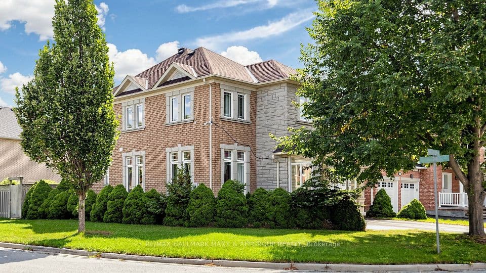 33 Amethyst Drive, Richmond Hill, ON L4S 2J8 – photo 2