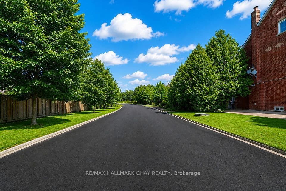 10 Tower Court Lot 4, Richmond Hill, ON L4E 3L4 – photo 3