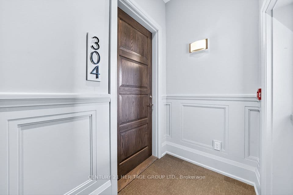 400 Park Avenue 304, Newmarket, ON L3Y 1V8 – photo 2