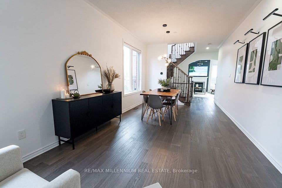 107 Horsedreamer Lane, Whitchurch-Stouffville, ON L4A 0K8 – photo 2