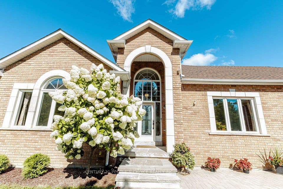 44 Deer Ridge Road, Uxbridge, ON L0C 1A0 – main photo