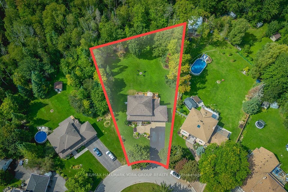 34 Amberglen Court, East Gwillimbury, ON L9N 1J6 – photo 3