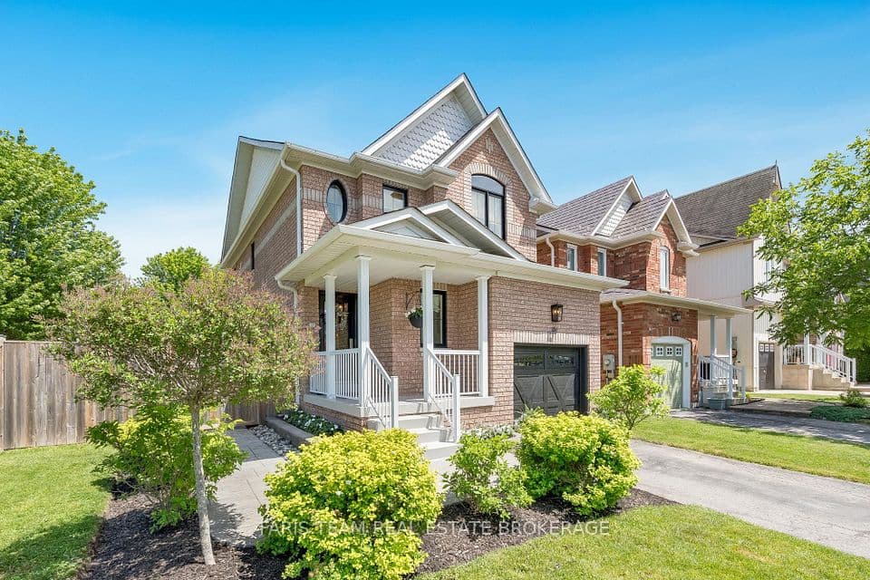 86 Margaret Graham Crescent, East Gwillimbury, ON L0G 1M0 – photo 2