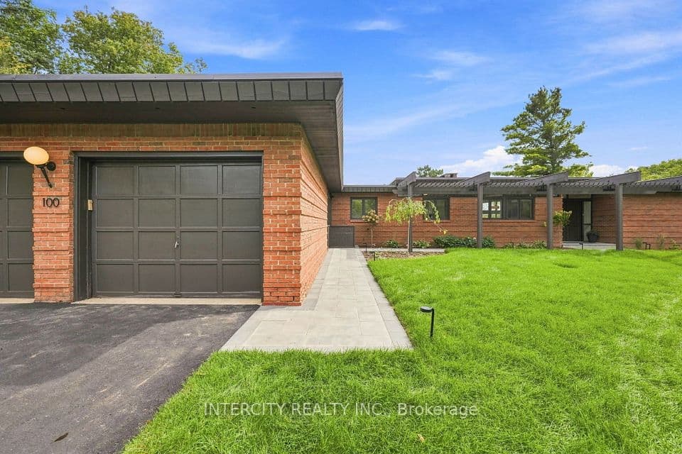 100 Ravendale Court, Vaughan, ON L0J 1C0 – photo 2