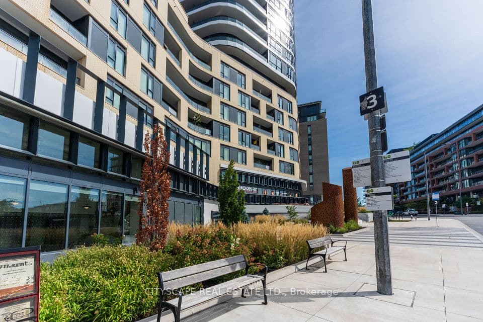 120 Eagle Rock Way 405, Vaughan, ON L6A 5C2 – photo 2