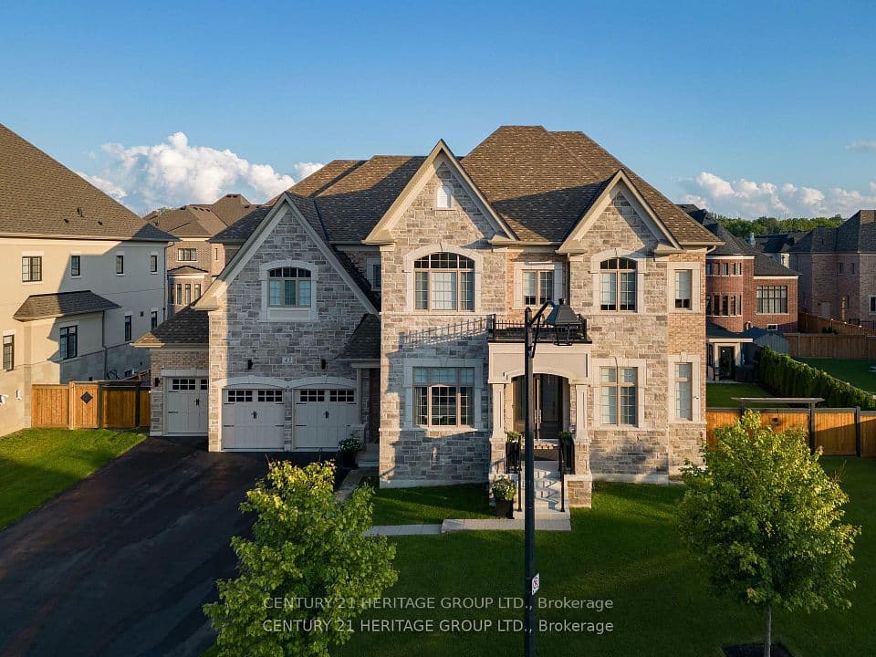 43 Sir Henry Court, King, ON L7B 0P5 – photo 2