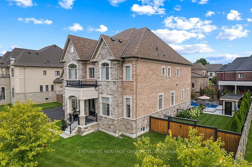 43 Sir Henry Court, King, ON L7B 0P5 – photo 3