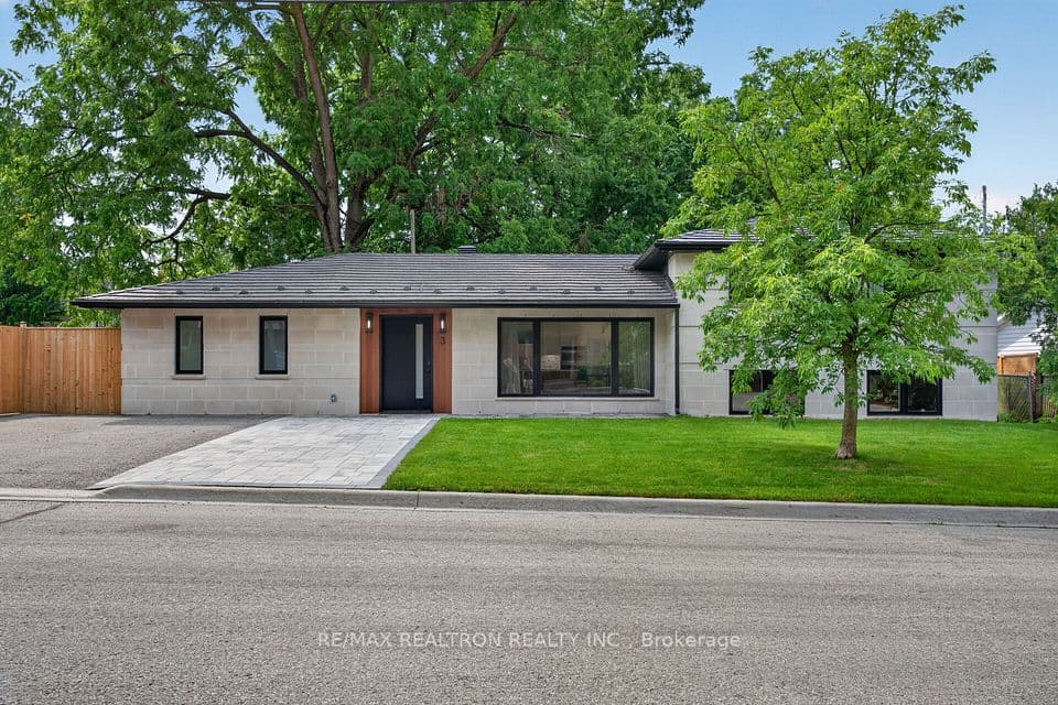 3 Reuben Street, Aurora, ON L4G 2M1 – photo 3