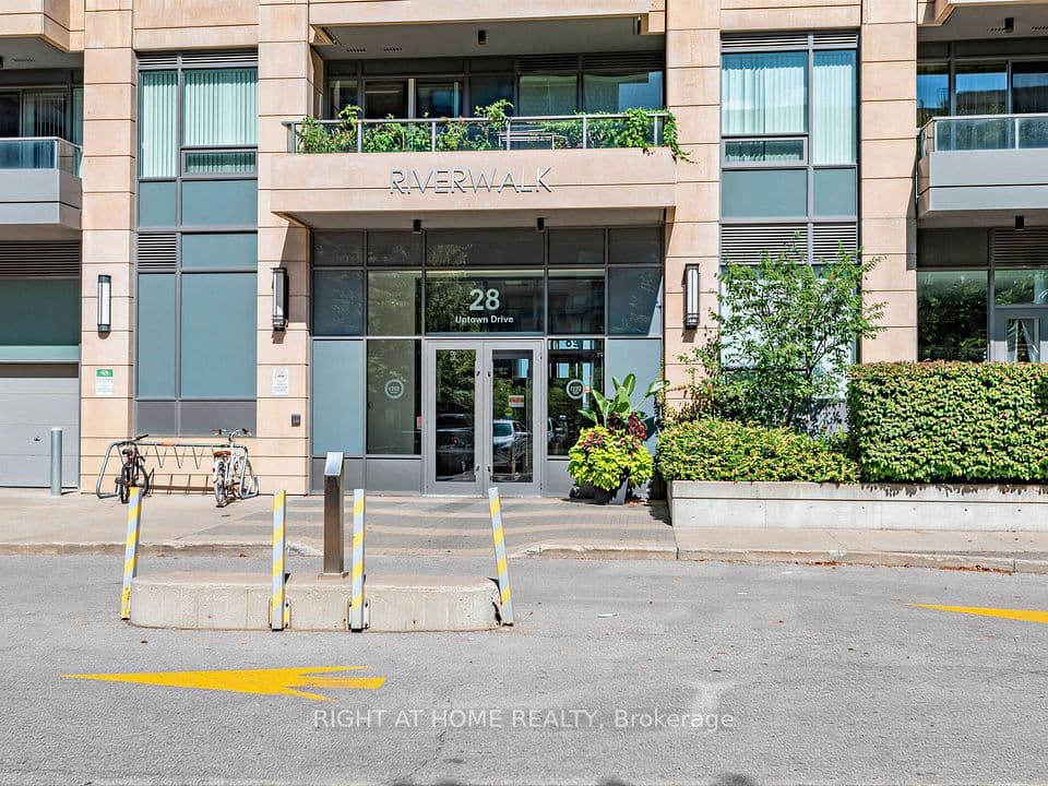 28 Uptown Drive PH16, Markham, ON L3R 5M5 – photo 3