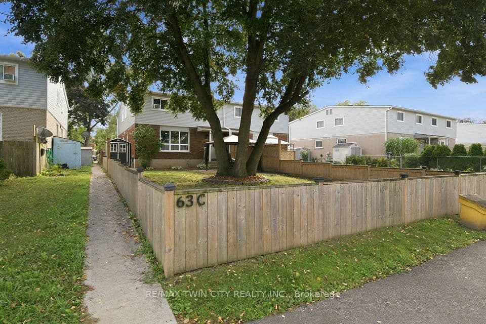 63 Metcalfe, Unit C Metcalfe Crescent, Brantford, ON N3R 2L7 – photo 2