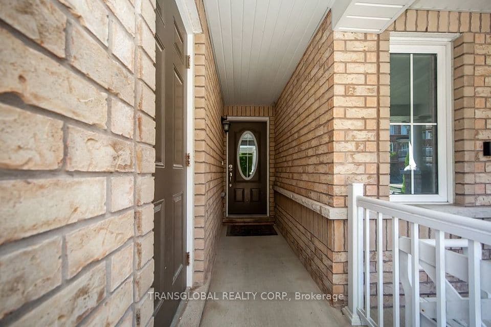 38 Minlow Way, Aurora, ON L4G 0Y1 – photo 2
