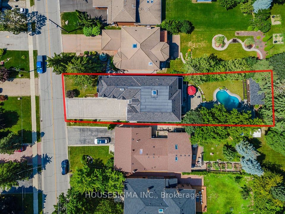 102 Oxford Street, Richmond Hill, ON L4C 4L5 – photo 3