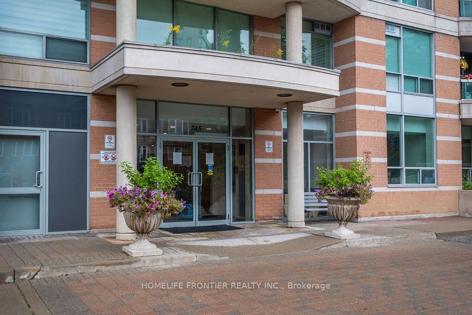 745 New Westminster Drive 610, Vaughan, ON L4J 8J9 – photo 2