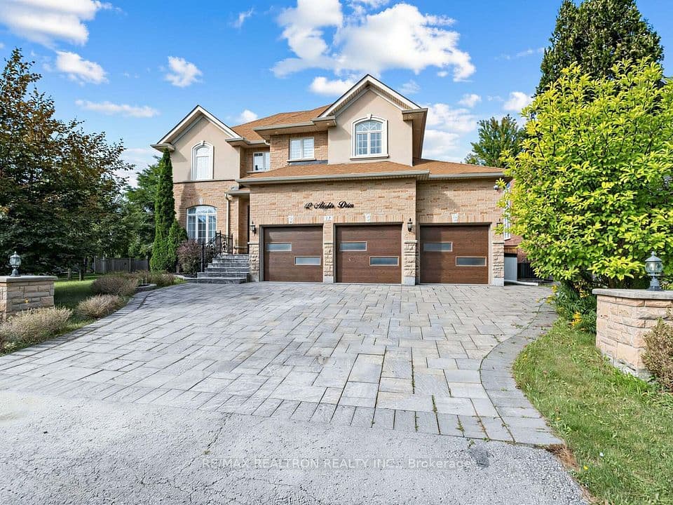 12 Anglin Drive, Richmond Hill, ON L4E 4X7 – main photo