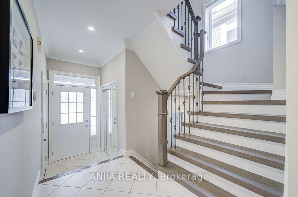 30 Elmeade Lane, Whitchurch-Stouffville, ON L4A 0P6 – photo 3