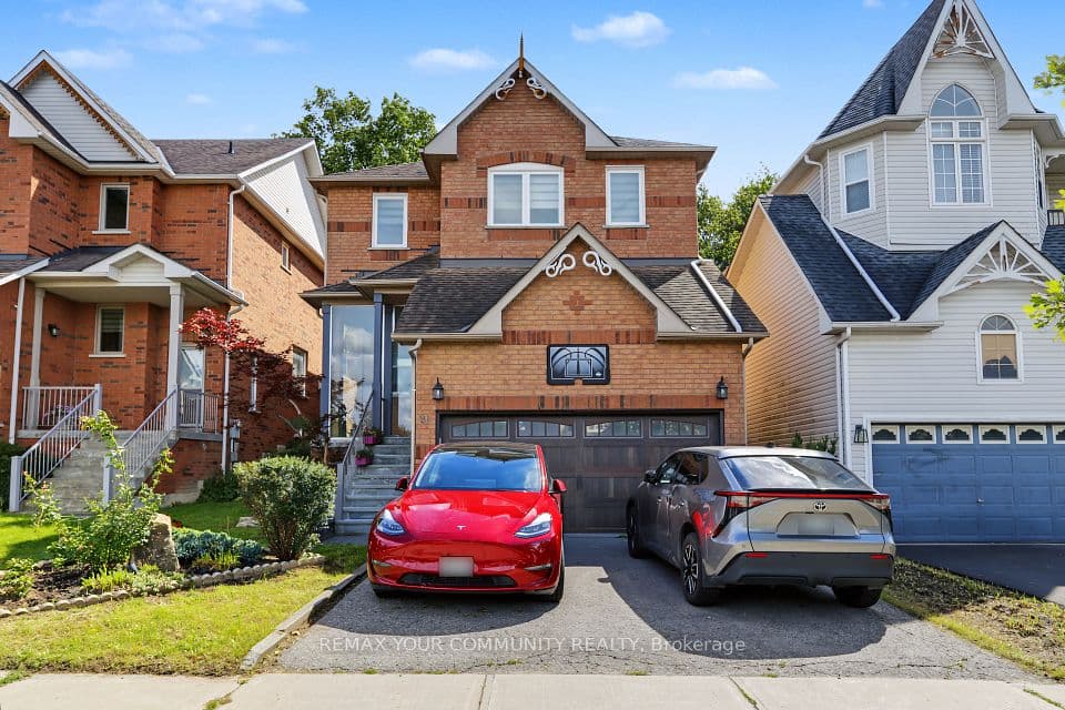 21 English Oak Drive, Richmond Hill, ON L4E 3W1 – photo 2
