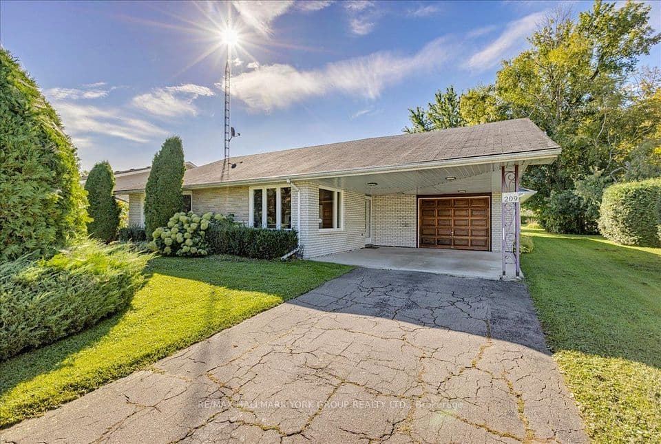 209 South Channel Drive, Georgina, ON L4P 2N4 – main photo