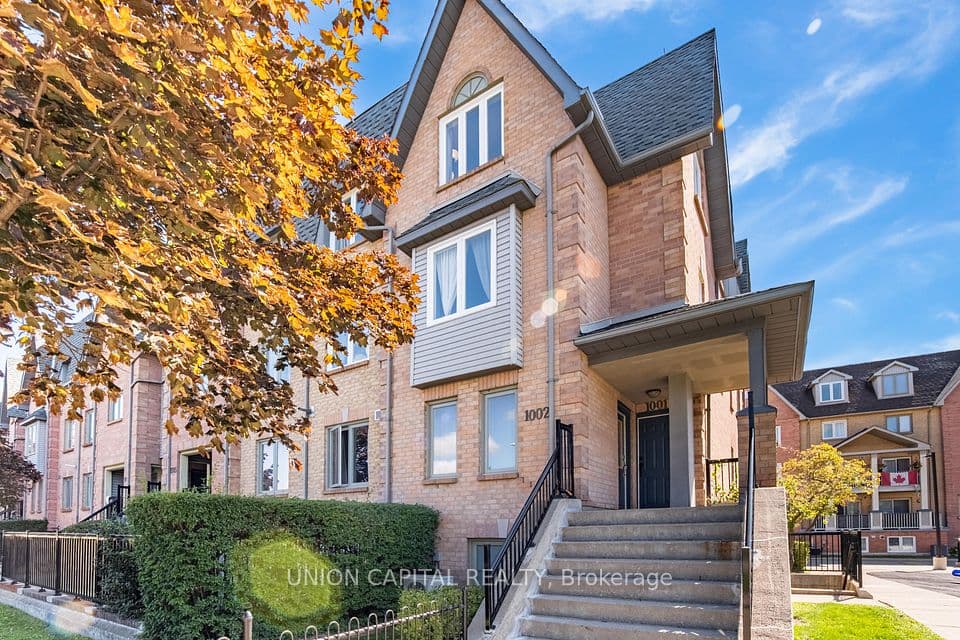 75 Weldrick Road E 1002, Richmond Hill, ON L4C 0H9 – main photo