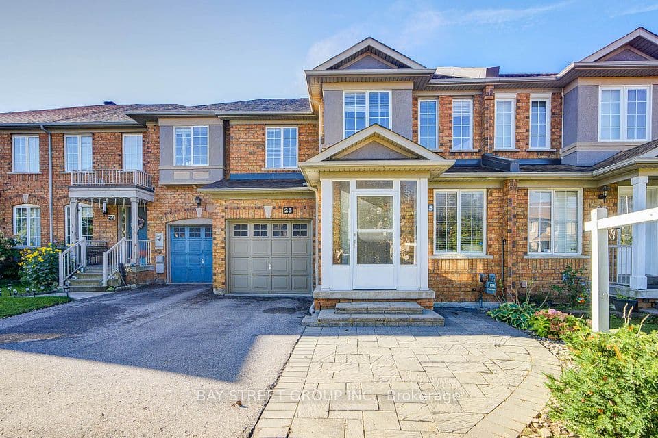 25 Waterton Crescent, Richmond Hill, ON L4B 4L7 – main photo