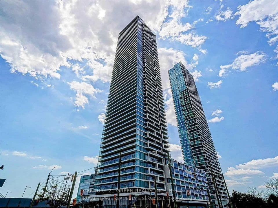 950 Portage Parkway 807, Vaughan, ON L4K 0J7 – main photo