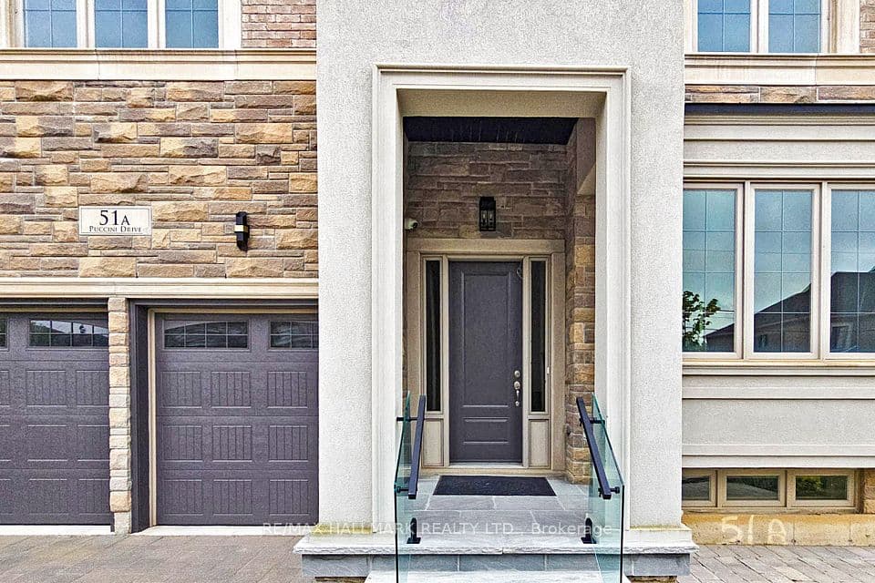 51A Puccini Drive, Richmond Hill, ON L4E 2Y6 – photo 3