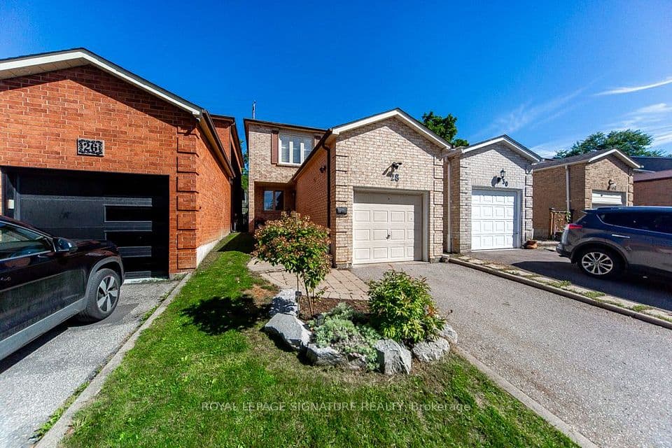 28 Augusta Court, Markham, ON L3T 7K7 – main photo