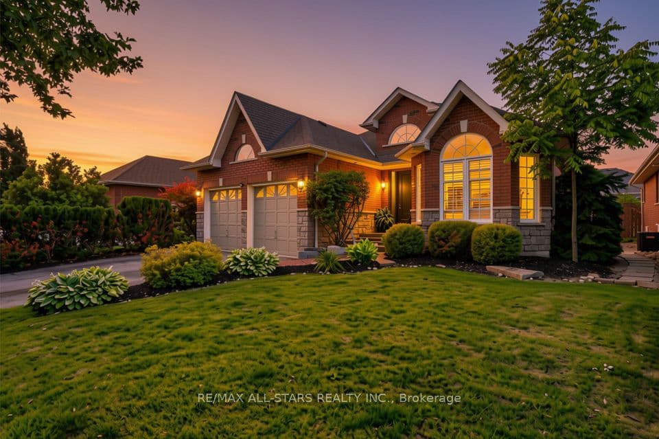 15 Ivygreen Road, Georgina, ON L4P 4B7 – main photo