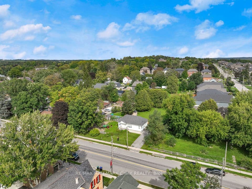 11 King Street S, Innisfil, ON L0L 1L0 – main photo