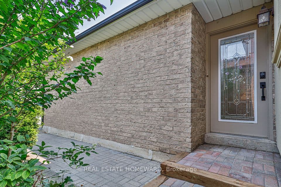 63 Don Head Village Boulevard, Richmond Hill, ON L4C 7M9 – photo 2