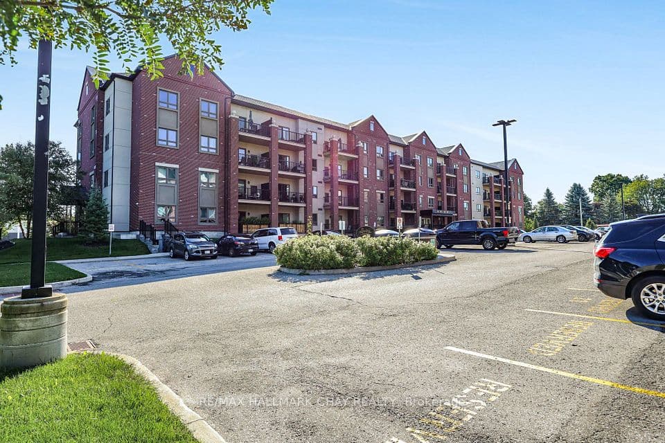 161 WELLINGTON Street E 210, New Tecumseth, ON L9R 0R8 – photo 3