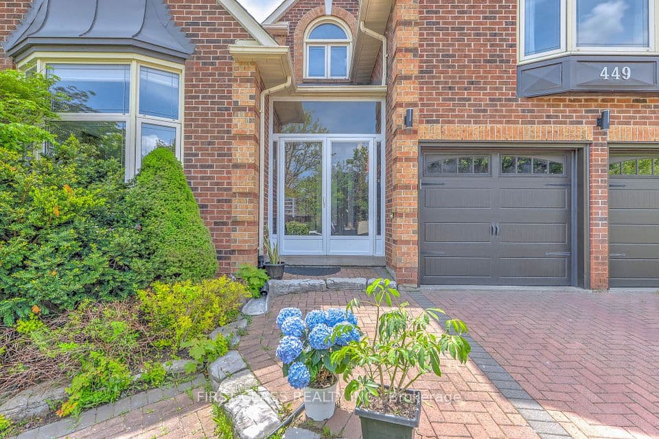 449 Alex Doner Drive, Newmarket, ON L3X 1C3 – photo 3