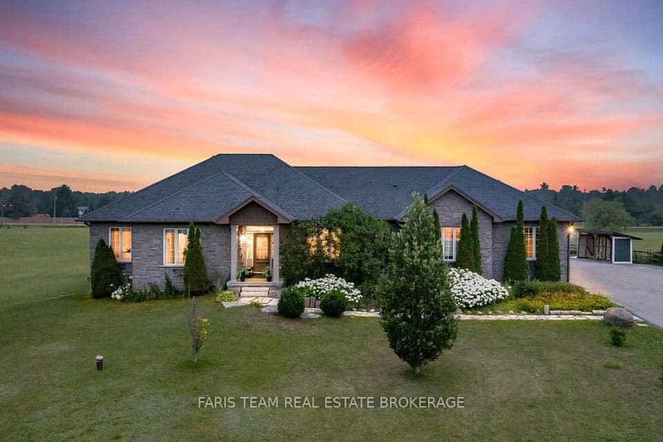 2 Harry Parker Place, Adjala-Tosorontio, ON L0M 1J0 – main photo