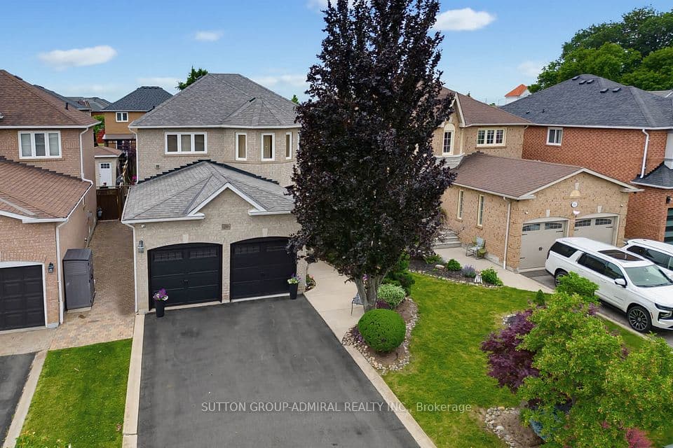 27 Pine Hollow Crescent, Vaughan, ON L6A 2L6 – photo 2
