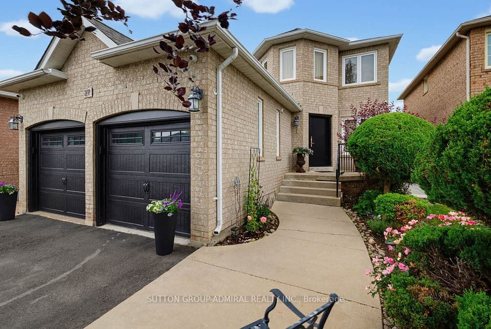 27 Pine Hollow Crescent, Vaughan, ON L6A 2L6 – photo 3