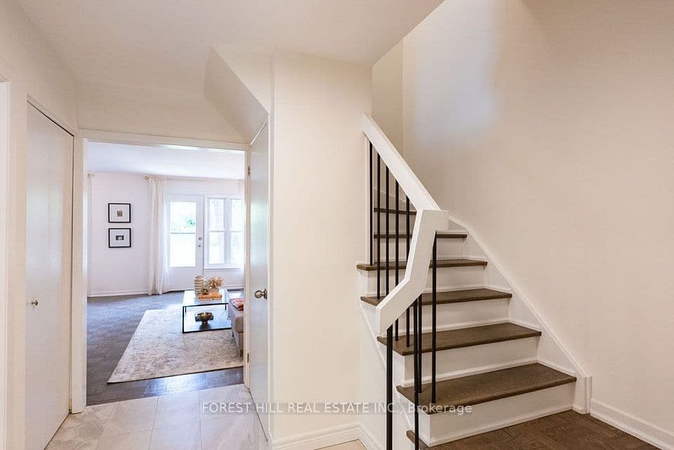 6 Snowshoe Crescent, Markham, ON L3T 4M6 – photo 3