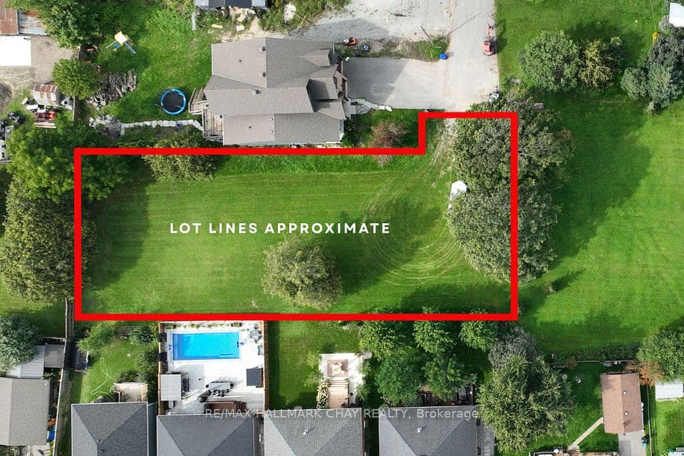 12 Victoria Street, Innisfil, ON L0L 1L0 – main photo