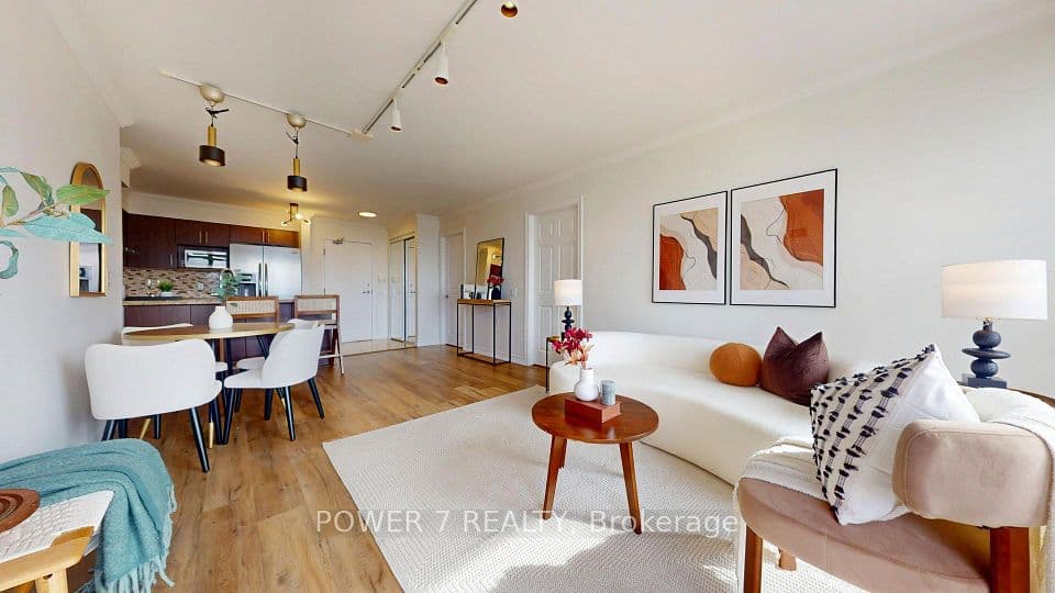 9015 Leslie Street LPH18, Richmond Hill, ON L4B 4J8 – main photo