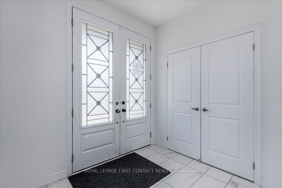 1961 McNeil Street, Innisfil, ON L9S 0N8 – photo 2