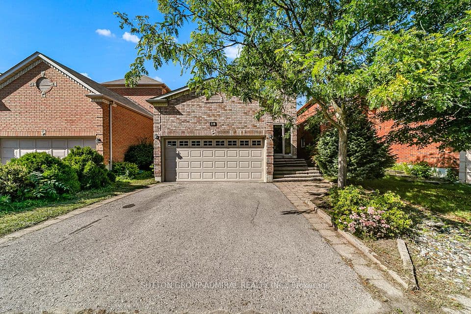 18 Buckhorn Avenue, Richmond Hill, ON L4C 0E3 – main photo
