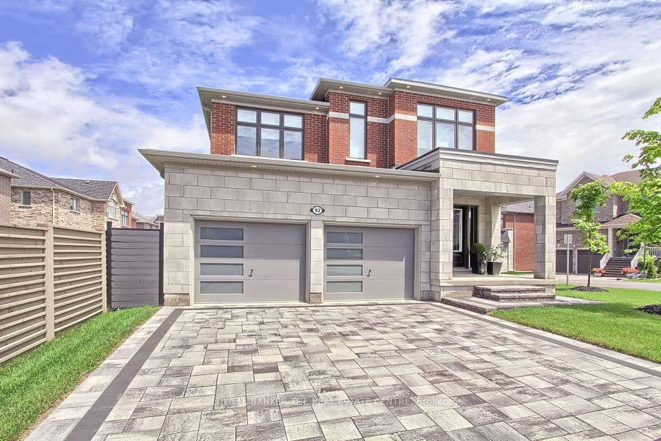 92 Maple Fields Circle, Aurora, ON L4G 0P5 – photo 3