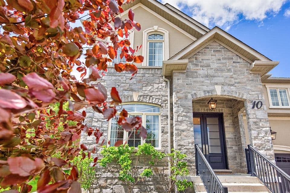 10 Thomas Noble Court, King, ON L7B 0A3 – photo 3