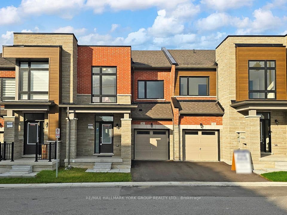 42 Blick Crescent, Aurora, ON L4G 4A6 – main photo